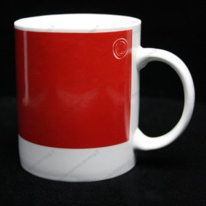 mug personnalisé pantone rouge vif