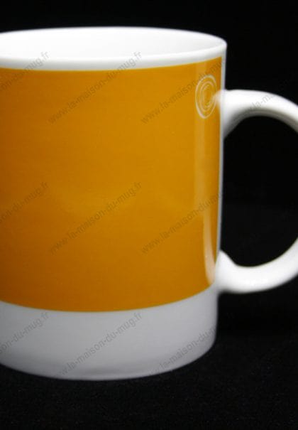 mug personnalisé pantone orange-1